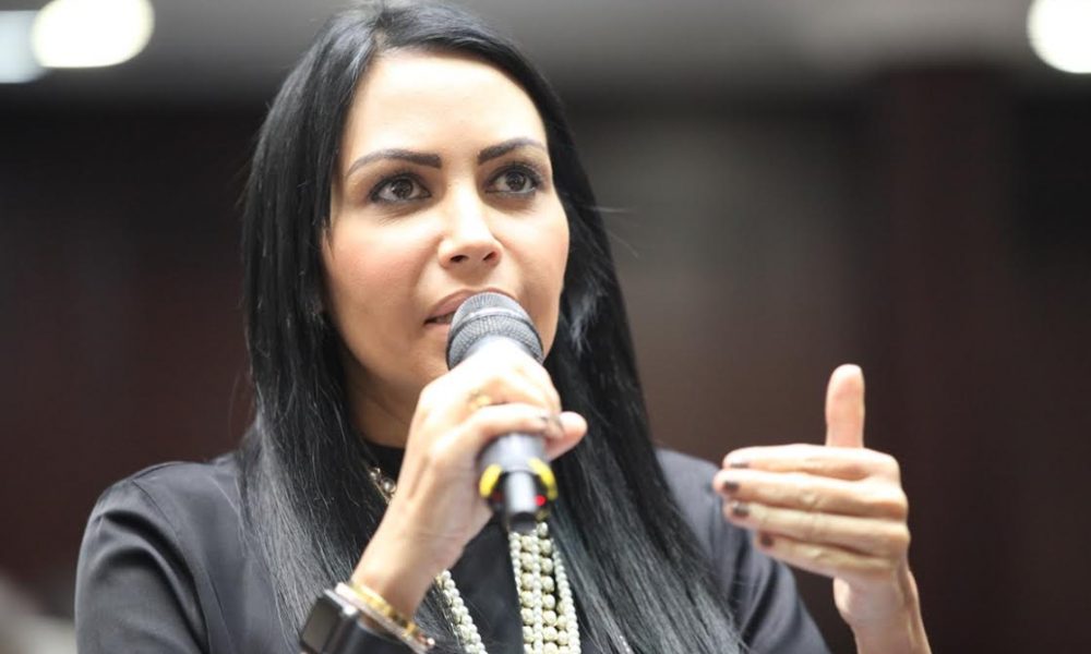 delsa-solorzano454-1000×600
